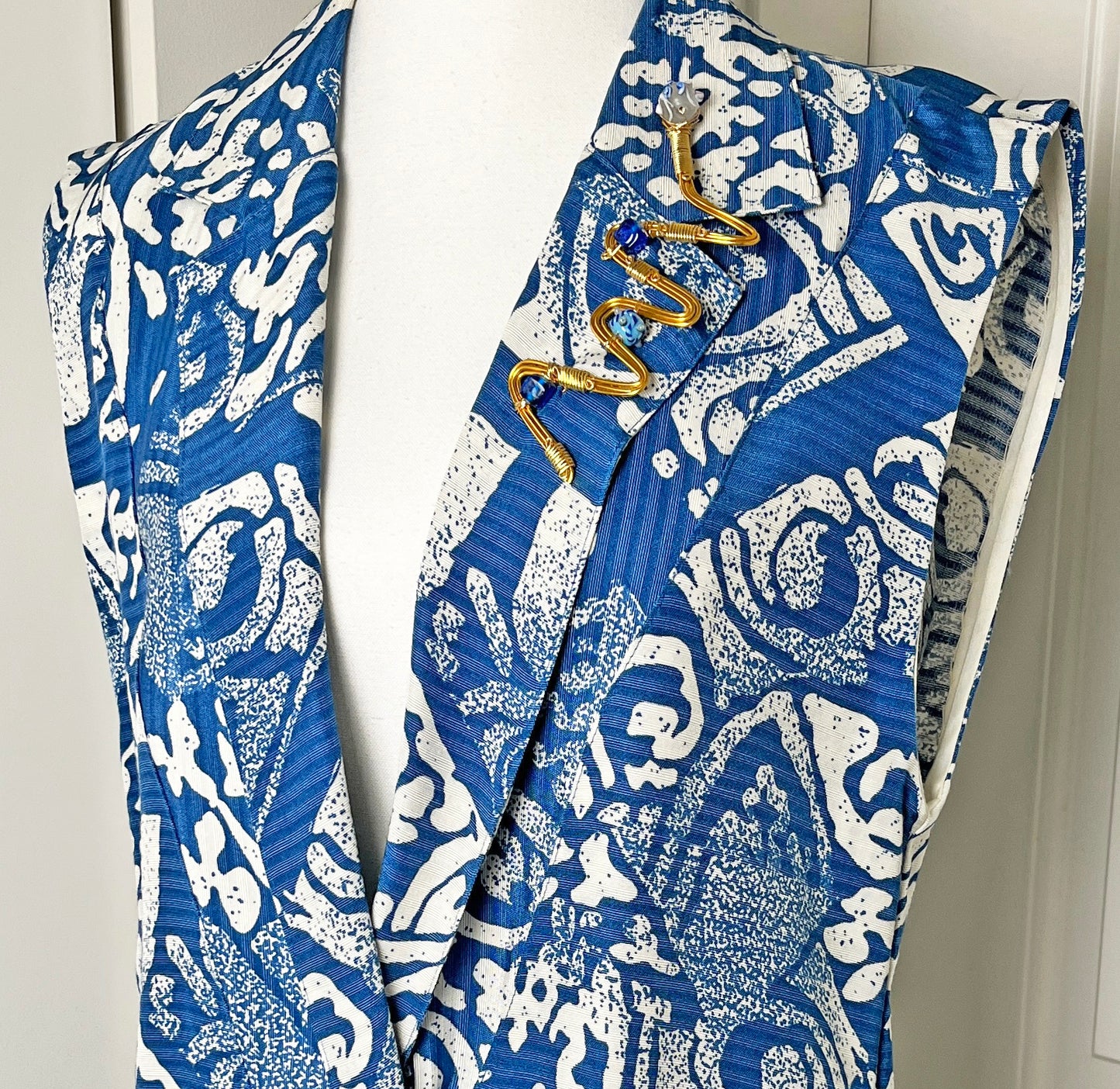 Blue Abstract Print Vest with Custom Zigzag Brooch Set - Women's Medium