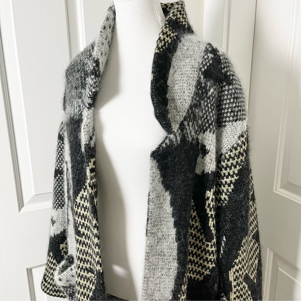 Eclectic Oversized Mohair Cozy Fall Cardigan Coat Abstract Pattern-Gray Black