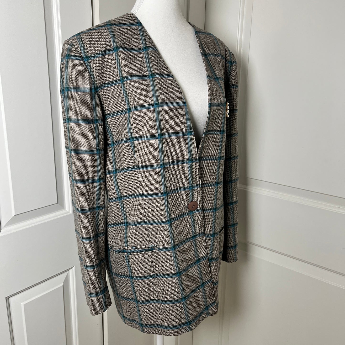 Vintage Oversized Grid Pattern Wool Blazer with Handmade Brooch, Women's Large
