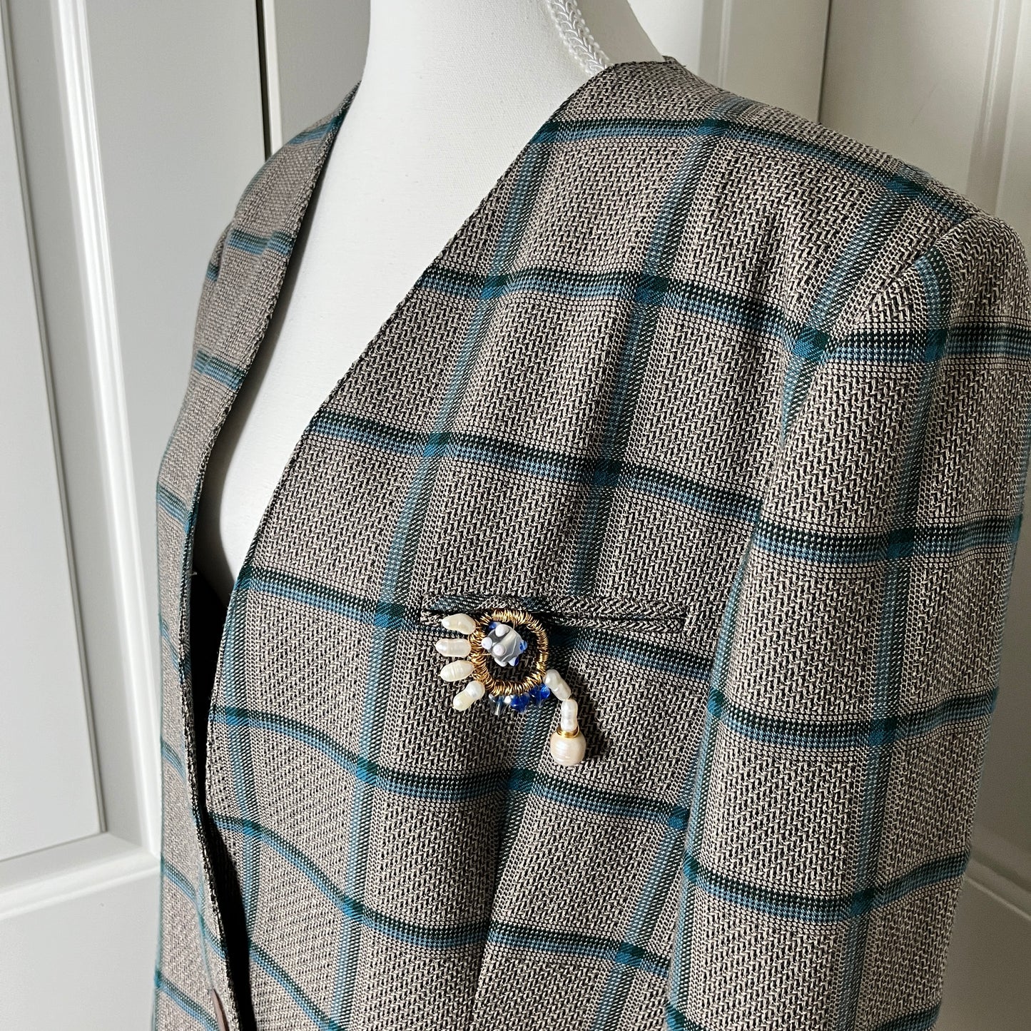 Vintage Oversized Grid Pattern Wool Blazer with Handmade Brooch, Women's Large