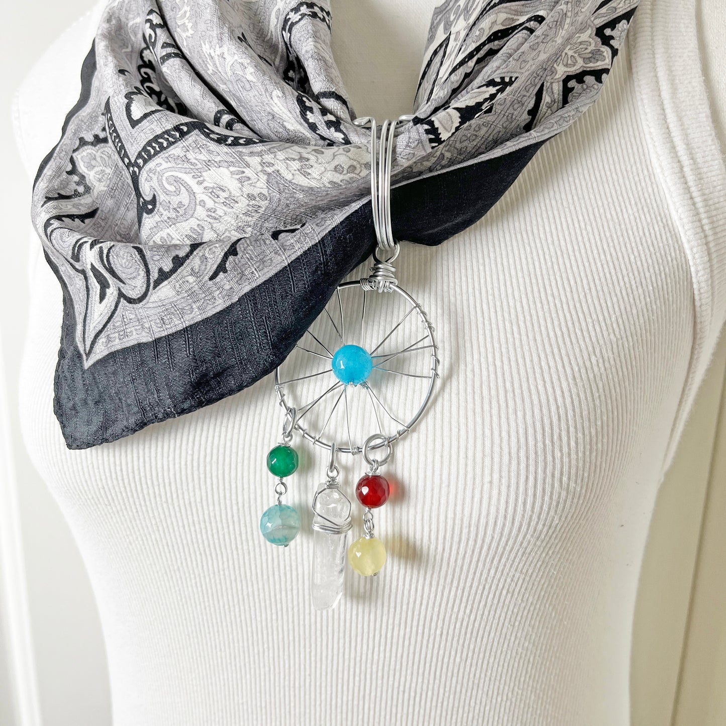 Streetwear Chic: Black and White Silk Bandanna with Gemstone Dreamcatcher Pendant Necklace Set